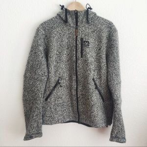 66 North Women's Vindur Wool Hooded Jacket Small